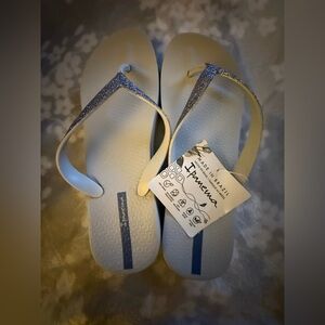 Ipanema Gray and Silver Women's Sandals